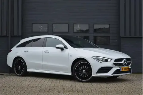 Used MERCEDES-BENZ CLASSE CLA Hybrid 2021 Ad 