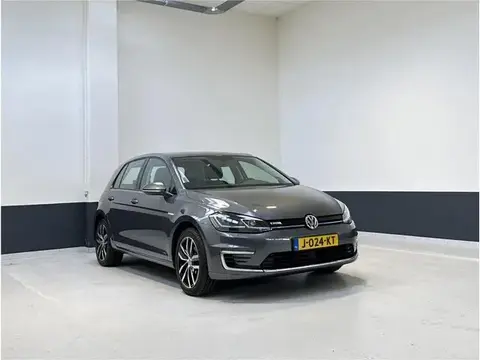 Used VOLKSWAGEN GOLF Electric 2020 Ad 