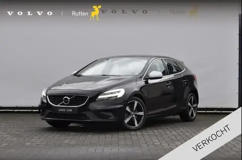 Annonce VOLVO V40 Essence 2019 d'occasion 