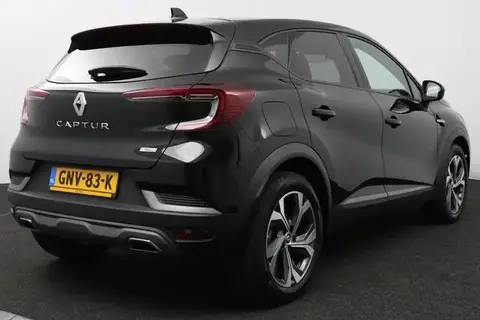 Used RENAULT CAPTUR Hybrid 2023 Ad 