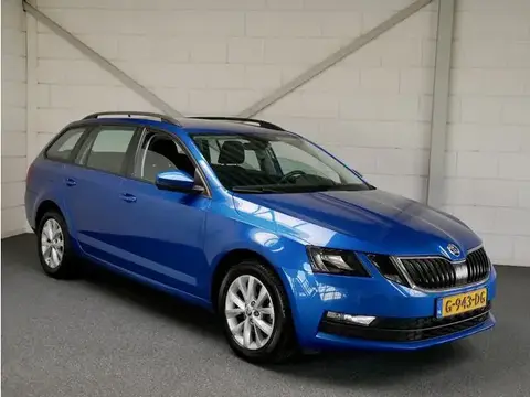 Used SKODA OCTAVIA Petrol 2019 Ad 