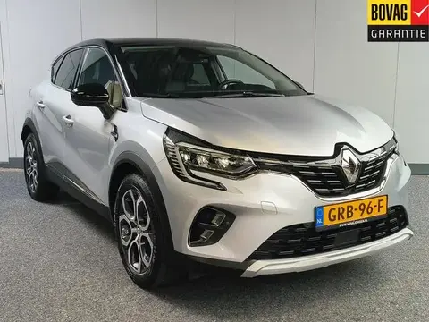 Used RENAULT CAPTUR Hybrid 2023 Ad 