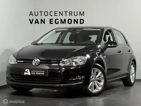 Used VOLKSWAGEN GOLF Petrol 2017 Ad 