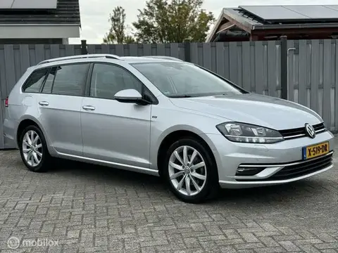 Used VOLKSWAGEN GOLF Petrol 2018 Ad 