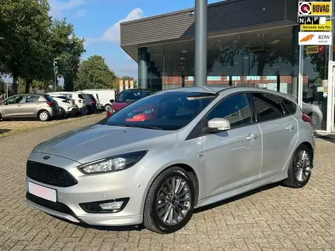 Annonce FORD FOCUS Essence 2018 d'occasion 