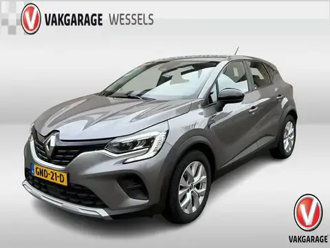 Used RENAULT CAPTUR Hybrid 2022 Ad 