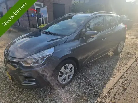 Used RENAULT CLIO Petrol 2018 Ad 