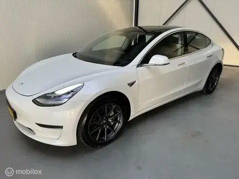 Used TESLA MODEL 3 Electric 2019 Ad 