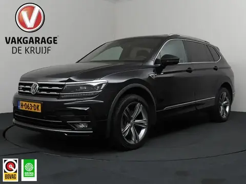 Used VOLKSWAGEN TIGUAN Petrol 2020 Ad 