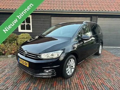 Used VOLKSWAGEN TOURAN Petrol 2016 Ad 