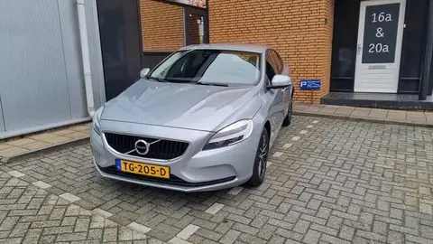 Annonce VOLVO V40 Essence 2018 d'occasion 