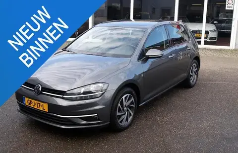 Used VOLKSWAGEN GOLF Petrol 2018 Ad 