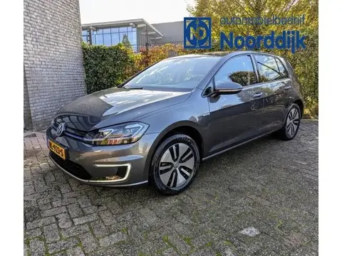 Used VOLKSWAGEN GOLF Electric 2018 Ad 