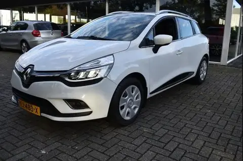 Used RENAULT CLIO Petrol 2017 Ad 