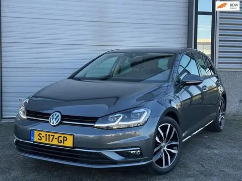 Used VOLKSWAGEN GOLF Petrol 2018 Ad 