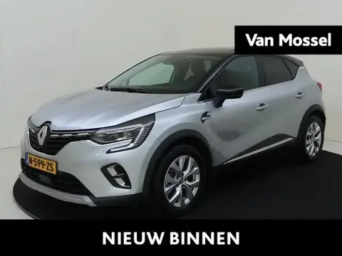 Used RENAULT CAPTUR Hybrid 2022 Ad 