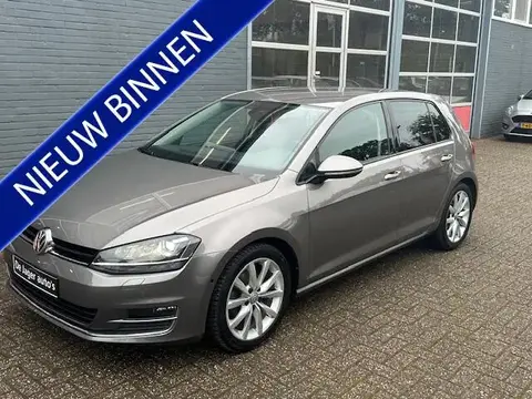 Used VOLKSWAGEN GOLF Petrol 2017 Ad 