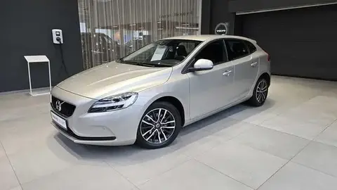 Annonce VOLVO V40 Essence 2019 d'occasion 