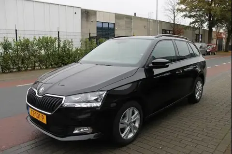 Used SKODA FABIA Petrol 2018 Ad 