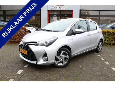 Used TOYOTA YARIS Hybrid 2017 Ad 