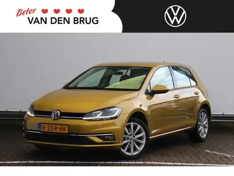 Used VOLKSWAGEN GOLF Petrol 2018 Ad 