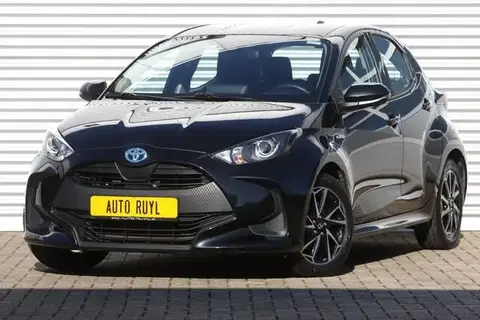 Used TOYOTA YARIS Hybrid 2021 Ad 