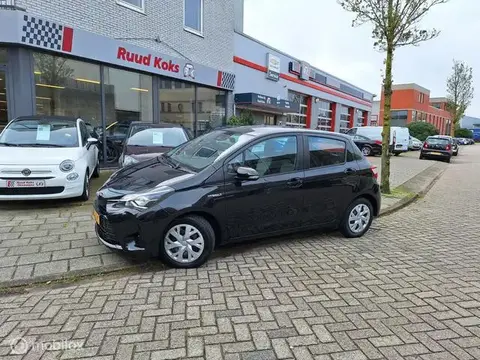 Used TOYOTA YARIS Hybrid 2018 Ad 