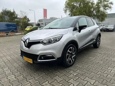 Annonce RENAULT CAPTUR Essence 2015 d'occasion 