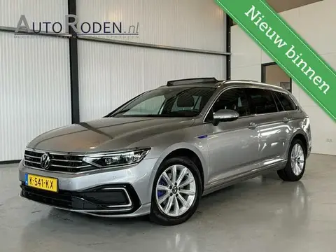 Used VOLKSWAGEN PASSAT Hybrid 2021 Ad 