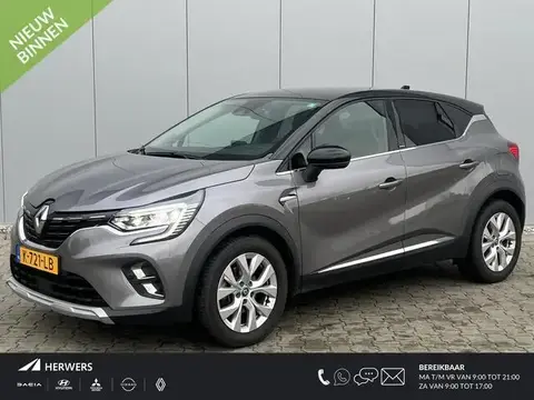 Used RENAULT CAPTUR Hybrid 2021 Ad 