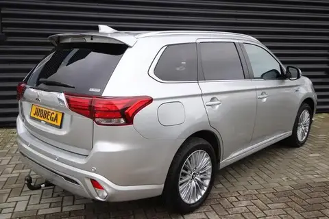 Used MITSUBISHI OUTLANDER Hybrid 2020 Ad 