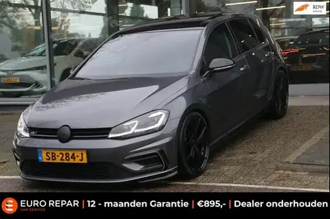 Used VOLKSWAGEN GOLF Petrol 2018 Ad 