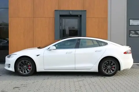 Used TESLA MODEL S Electric 2019 Ad 