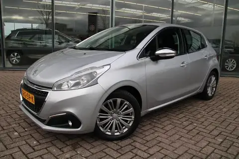 Used PEUGEOT 208 Petrol 2018 Ad 