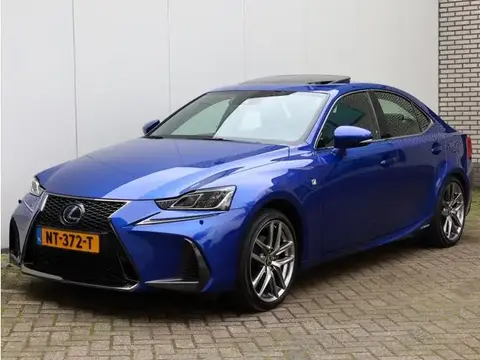 Used LEXUS IS Hybrid 2017 Ad 