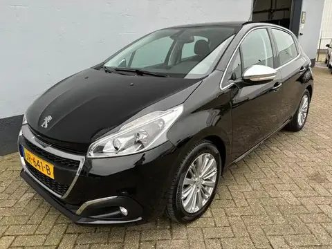 Used PEUGEOT 208 Petrol 2016 Ad 