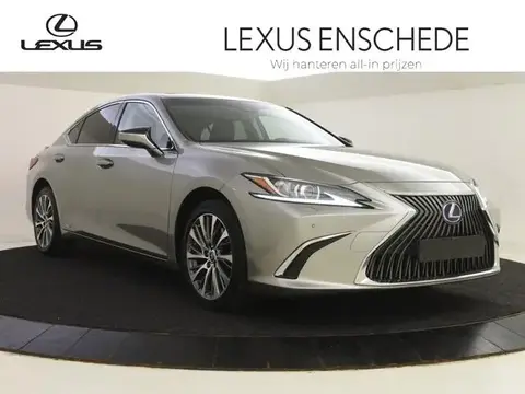 Used LEXUS ES Hybrid 2022 Ad 