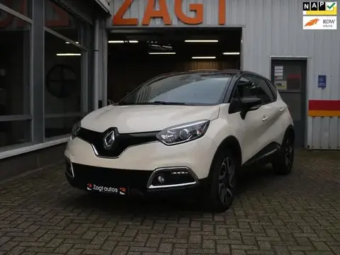 Used RENAULT CAPTUR Petrol 2016 Ad 