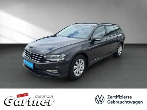 Used VOLKSWAGEN PASSAT Petrol 2021 Ad 