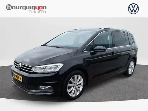 Used VOLKSWAGEN TOURAN Petrol 2015 Ad 