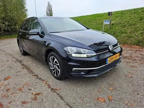 Used VOLKSWAGEN GOLF Petrol 2020 Ad 