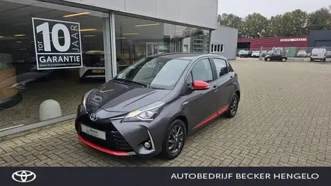 Used TOYOTA YARIS Hybrid 2017 Ad 