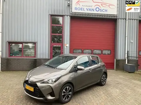 Used TOYOTA YARIS Hybrid 2018 Ad 