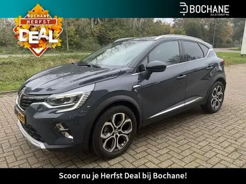 Used RENAULT CAPTUR Hybrid 2022 Ad 