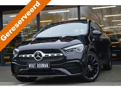 Used MERCEDES-BENZ CLASSE GLA Hybrid 2021 Ad 