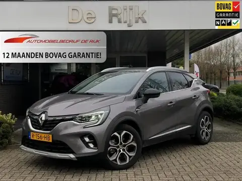 Used RENAULT CAPTUR Hybrid 2022 Ad 