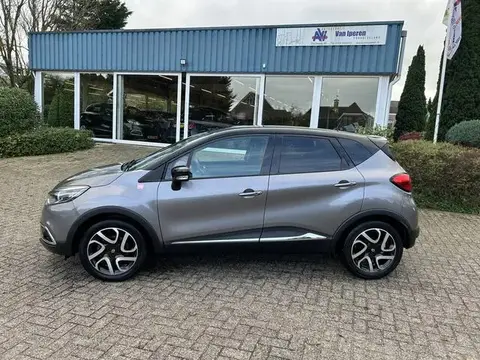 Used RENAULT CAPTUR Petrol 2015 Ad 