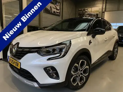 Used RENAULT CAPTUR Hybrid 2022 Ad 