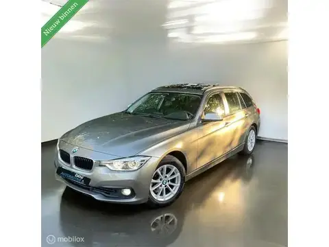 Used BMW SERIE 3 Petrol 2018 Ad 