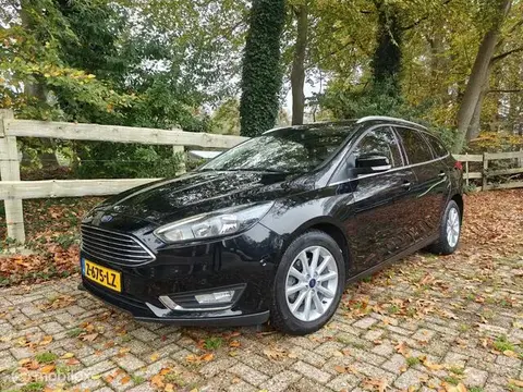 Annonce FORD FOCUS Essence 2018 d'occasion 